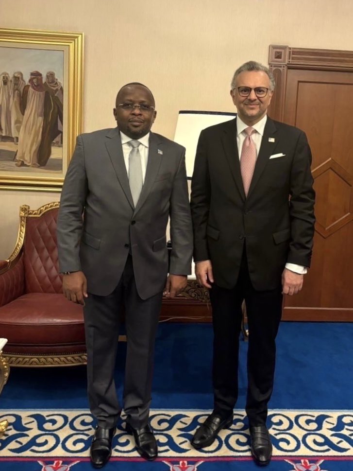 US_SrAdvisorAF's tweet image. While in Doha, I met with the DRC Deputy Prime Minister and Minister of the Interior Shabani and his team for a discussion on internal security, regional stability, and the next steps to implement recent commitments.