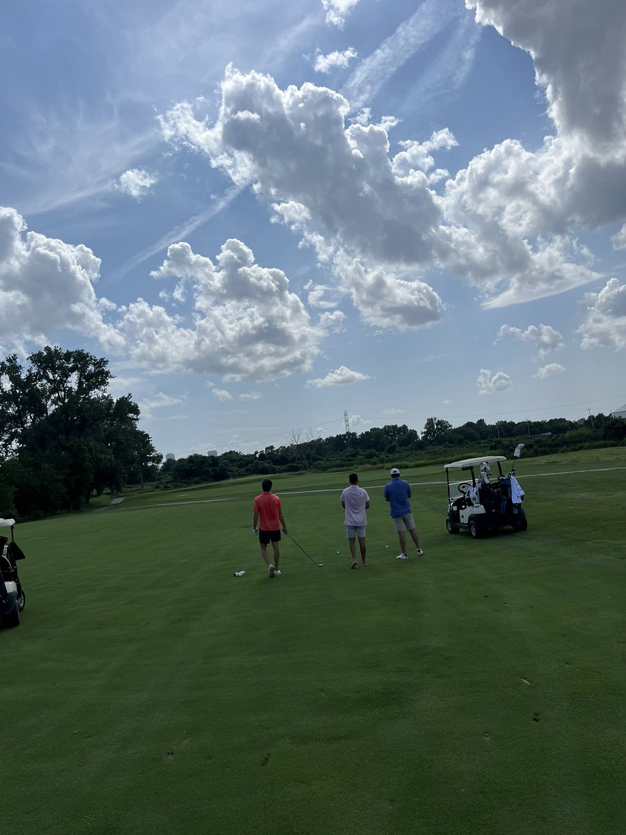 adamorr15's tweet photo. Do you guys mind if 4 retards win a golf tournament #hogsunday https://t.co/hJY1jPk0tV