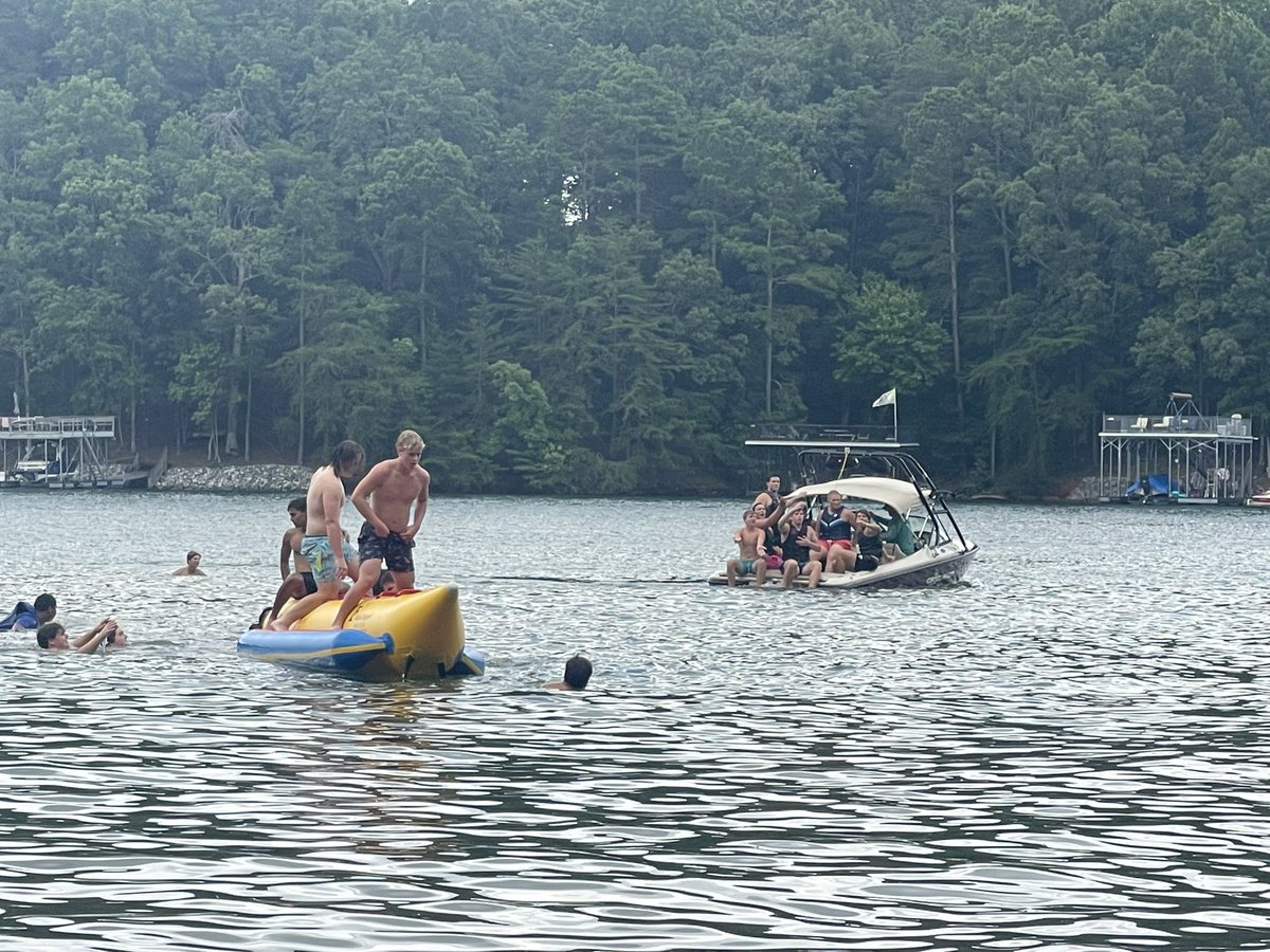 SFHS_Football's tweet image. A little lake fun w the big guys! 🦅 🔵⚫️