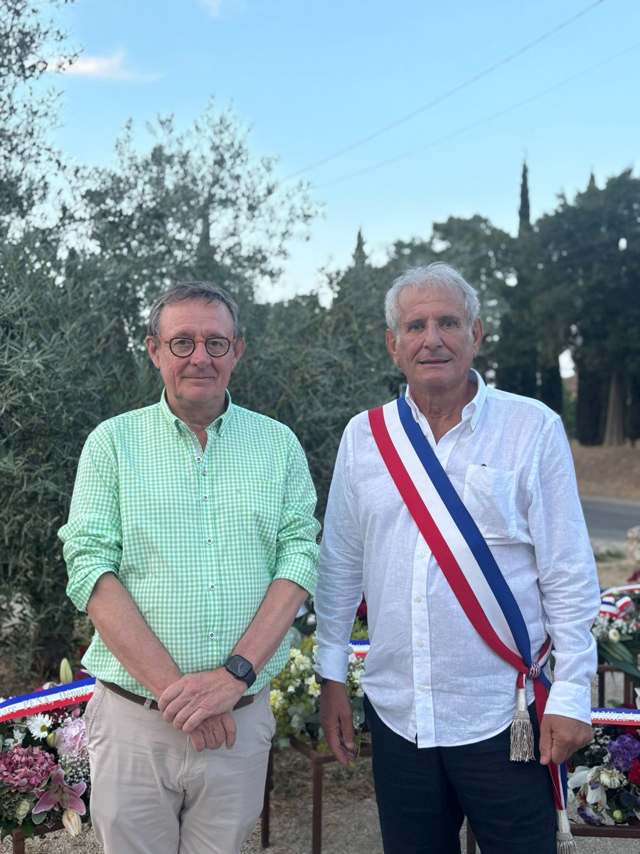 AlainParra's tweet image. Présent à la cérémonie d’hommage aux victimes des crimes racistes et antisémites de l’État Français et aux Justes de France, à Aix-en-Provence. Une belle rencontre à cette occasion avec Madame la Ministre @juliettemeadel.
L’horreur fut réelle. Seule la mémoire nous protège.
