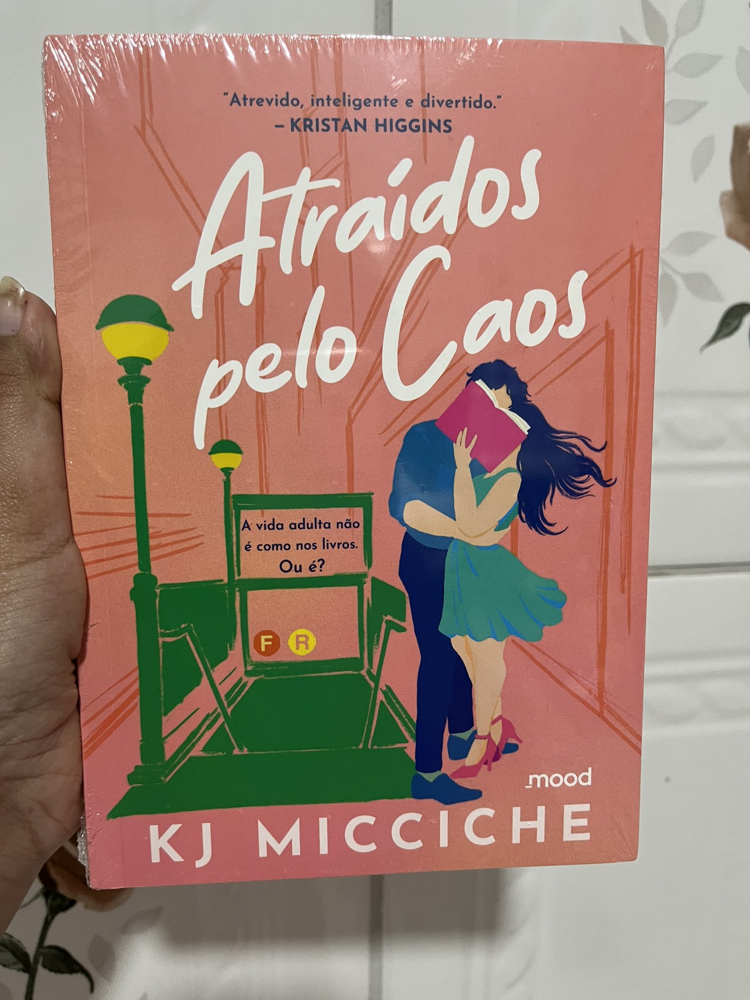 São 10 livros, mais 2 de brinde. Segredos_e_Surpresas_-