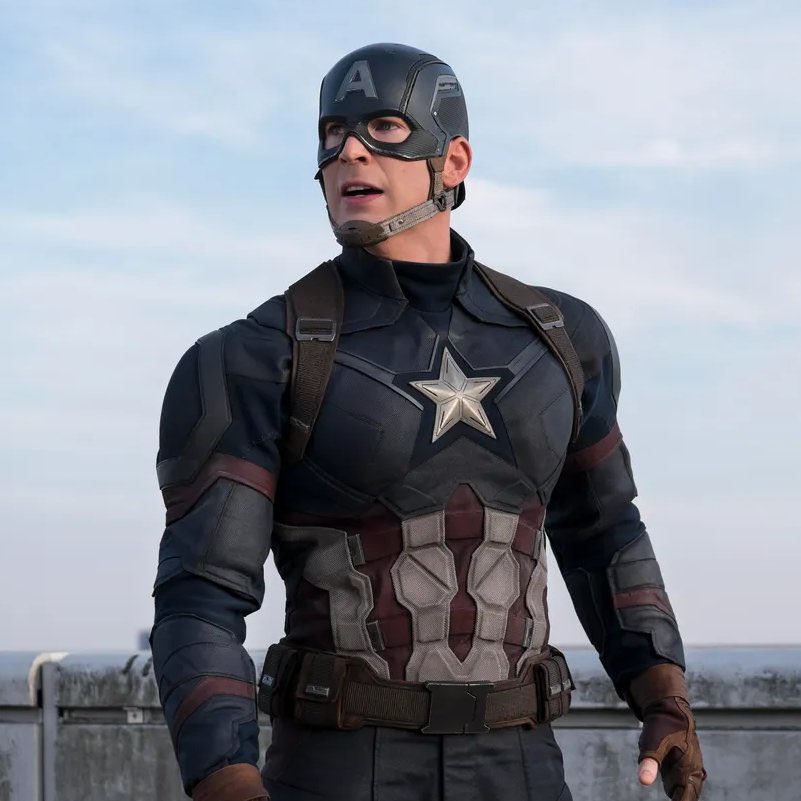 vr_mcu's tweet image. 🚨Kevin Feige hints Iron Man and Captain America will be recast in the future 👀
(Source: @Variety)🚨