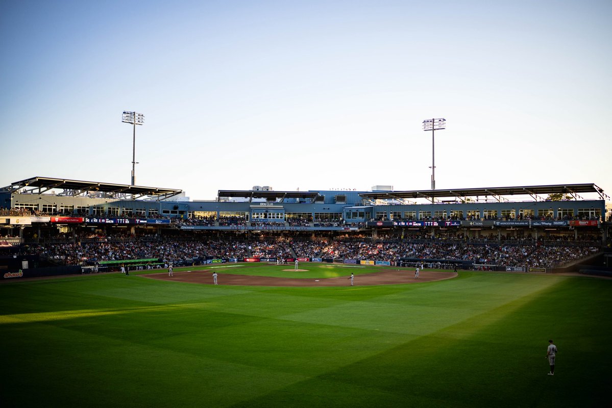 WooSox's tweet image. 3 straight sellouts and the most-attended weekend in WooSox history. Thank you to the best fans in baseball ❤️