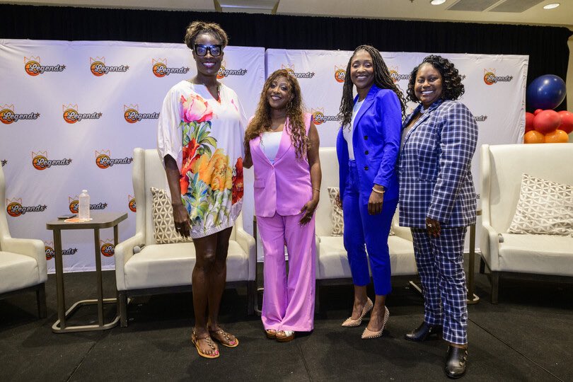 NBAalumni's tweet image. In the midst of all the #WNBAAllStar weekend excitement in Indy, the NBRPA once again proudly hosted the 2025 WNBA All-Star Legends Brunch, presented by Morgan Stanley, to honor the trailblazers of the league and hold space for crucial discussions around women’s health 🧡