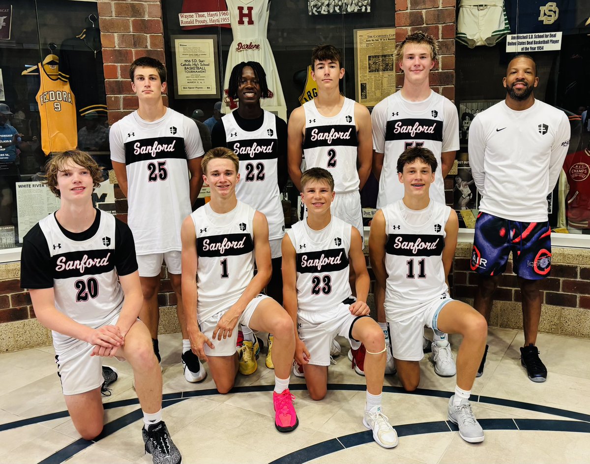 Congrats 🎉 to our 1️⃣5️⃣U Black ⚫️ team for going 4️⃣-0️⃣ and winning the 🏆 at the FALLS BRAWL 🏟️ in Sioux Falls‼️ Well done, fellas!!

This team has really come together and are playing their best ball at the right time!! More to come from them!

#SanfordSports | #StrongerTogether