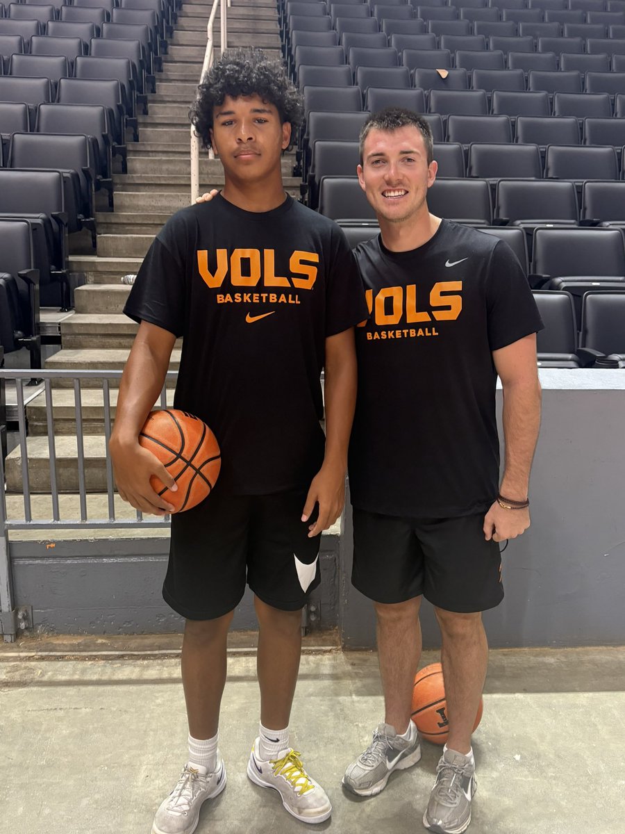 Jayvon James (@jayvonjames12) on Twitter photo I had a great time <a href="/Vol_Hoops/">Tennessee Basketball</a> Thank you <a href="/RickBarnesUT/">Rick Barnes</a> for having me and it’s also great to see <a href="/Granthurstt/">Grant Hurst</a> <a href="/broadway34ever/">Reggie Tucker</a> <a href="/OTB423/">Off The Bench (Chattanooga)</a> <a href="/PrepHoopsTN/">Prep Hoops Tennessee</a> <a href="/BCBearsHoops/">BCBearsHoops</a> <a href="/HardTarget_22/">Hard Target Basketball</a> I had a great time <a href="/Vol_Hoops/">Tennessee Basketball</a> Thank you <a href="/RickBarnesUT/">Rick Barnes</a> for having me and it’s also great to see <a href="/Granthurstt/">Grant Hurst</a> <a href="/broadway34ever/">Reggie Tucker</a> <a href="/OTB423/">Off The Bench (Chattanooga)</a> <a href="/PrepHoopsTN/">Prep Hoops Tennessee</a> <a href="/BCBearsHoops/">BCBearsHoops</a> <a href="/HardTarget_22/">Hard Target Basketball</a>