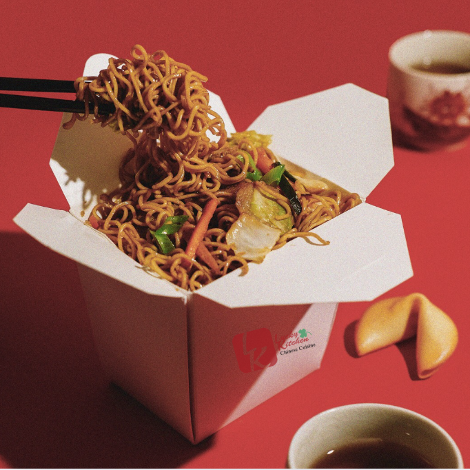 LuckyKitchenUM's tweet image. Craving Chinese food? We’ve got it all - ready for takeout! 🍜🥡

From noodles and rice to seafood, stir-fry, and more. Order online and enjoy all your favorites from the comfort of home. luckykitchen.net/order-online/

#ChineseTakeout #OrderOnline #LuckyKitchen