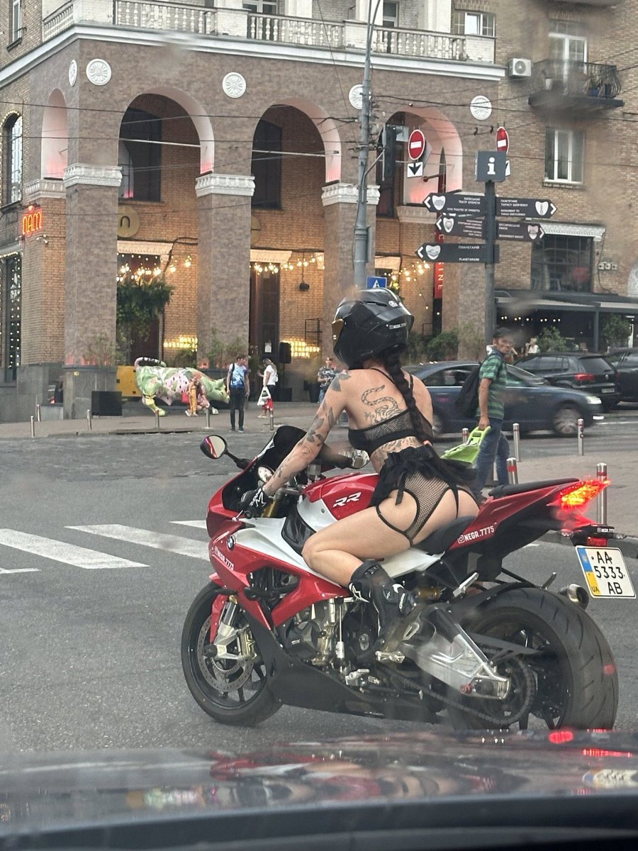 idblessd's tweet image. 