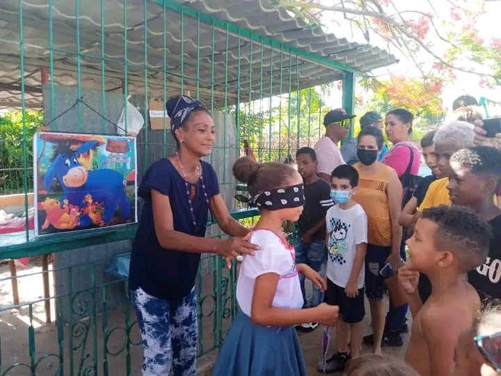 Música,bailes,poesias y juegos participativos amenizan la mañana en el Parque Infantil de la cabecera municipal de #LosPalacios para festejar el Día del Niño.

Felicidades a todos los pequeños,disfruten de una infancia plena❤️