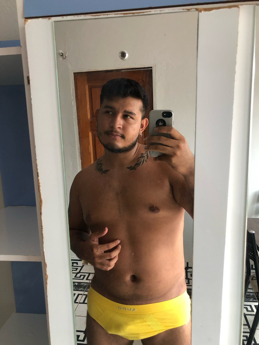 ksann_97's tweet photo. 🥵🥵🥵🥵 https://t.co/Q5Rxe9prx8