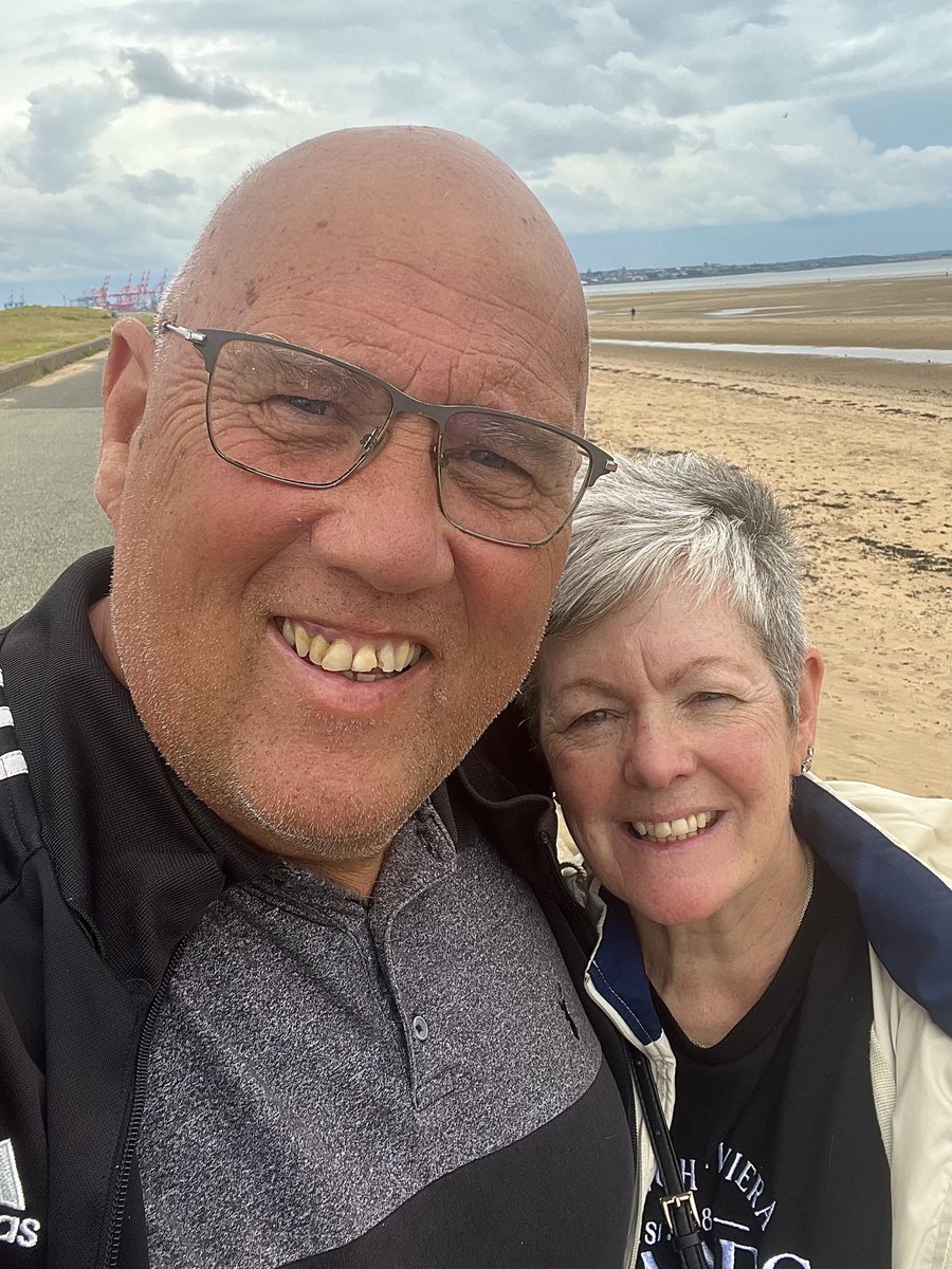 paulmoran62's tweet image. .Out for a walk down at the front with Julie earlier and then back home before the thunderstorm arrived👍😂