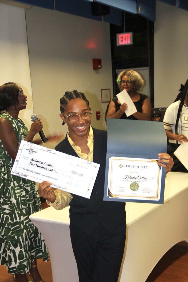 KedontaeCollins's tweet image. 3 years. President of Upward Bound South Dade. My term may be over—but my purpose isn’t.

Serving First-Gen &amp;amp; Low-Income students has been my mission, and it still is.

Thank you #ScholarshipPlug for the “I Got Next Scholarship” 2025! 🙏🏽

#TRIOWORKS #UpwardBound #EducationAccess