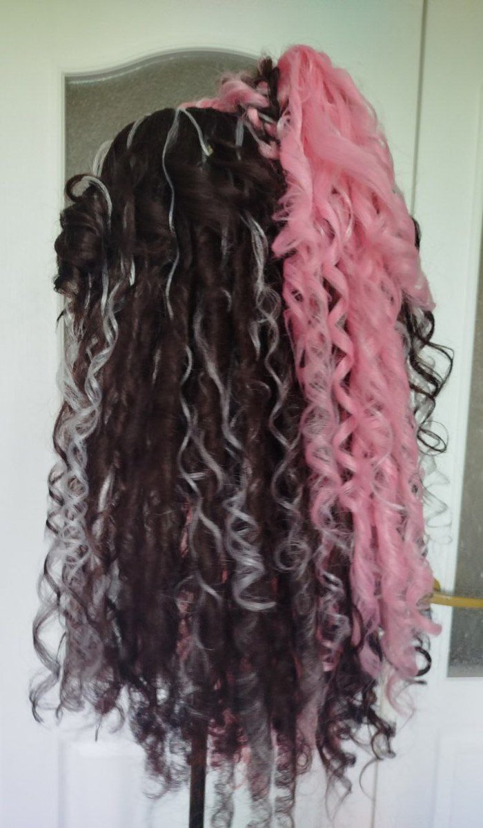 littleneooo's tweet image. Working on smth really special soooo
LOOK AT THIS ADORABLE WIG OMG SHE MADE IT LOOKS SO FLUFFY I LOVE IT MORE NOW
so grateful for working on this: @cos_persik 

Do you recognize this cutie pie? ;)