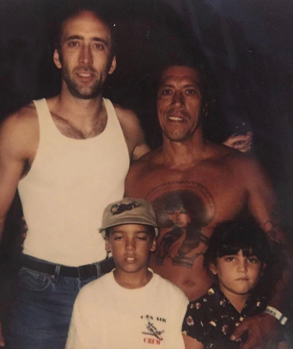 timecaptales's tweet image. Nicolas Cage with Danny Trejo and his kids on the set of Con Air (1997)