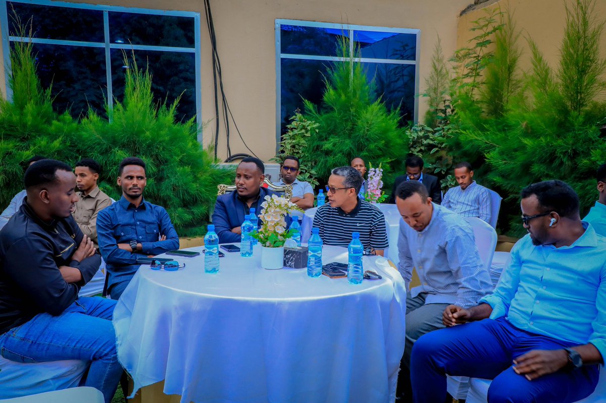 greenarlaadi's tweet photo. Community empowerment is central to our mission! Local officials and civil society are joining forces for a resilient Somalia. #GreenArlaadi #SYV #ClimateAction" https://t.co/qRDnhzuDH8