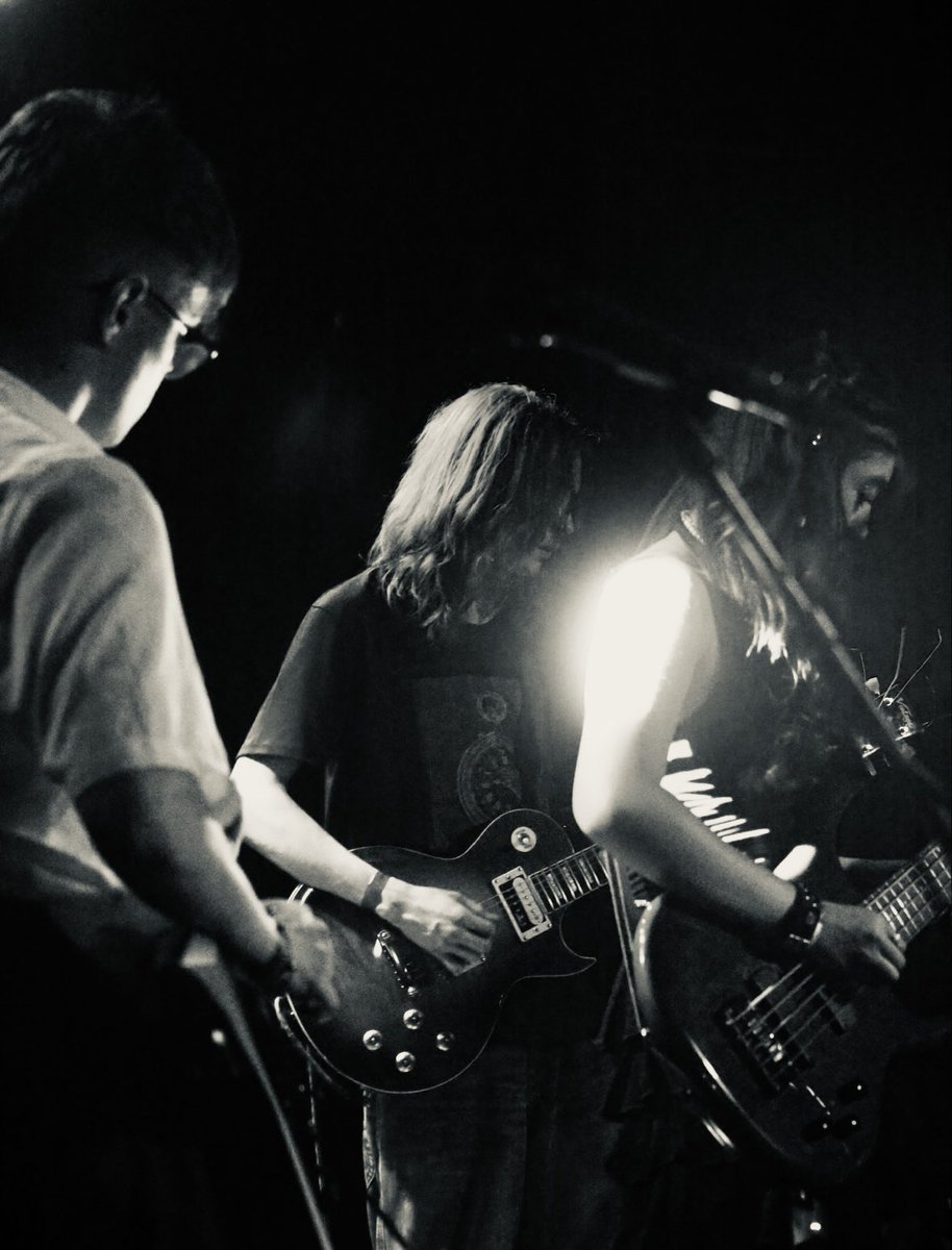 R E F L E C T tweet media