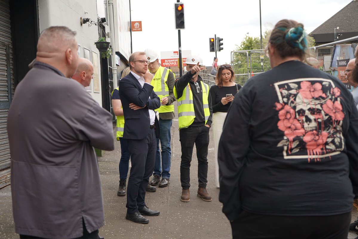 mgshanks's tweet image. Thanks to the local businesses in Rutherglen who came out to join my meeting with Scottish Water and the contractor working on the sewer repair along Hamilton Road.
I know it is disruptive for businesses and residents but it’s also important to get the repair done.