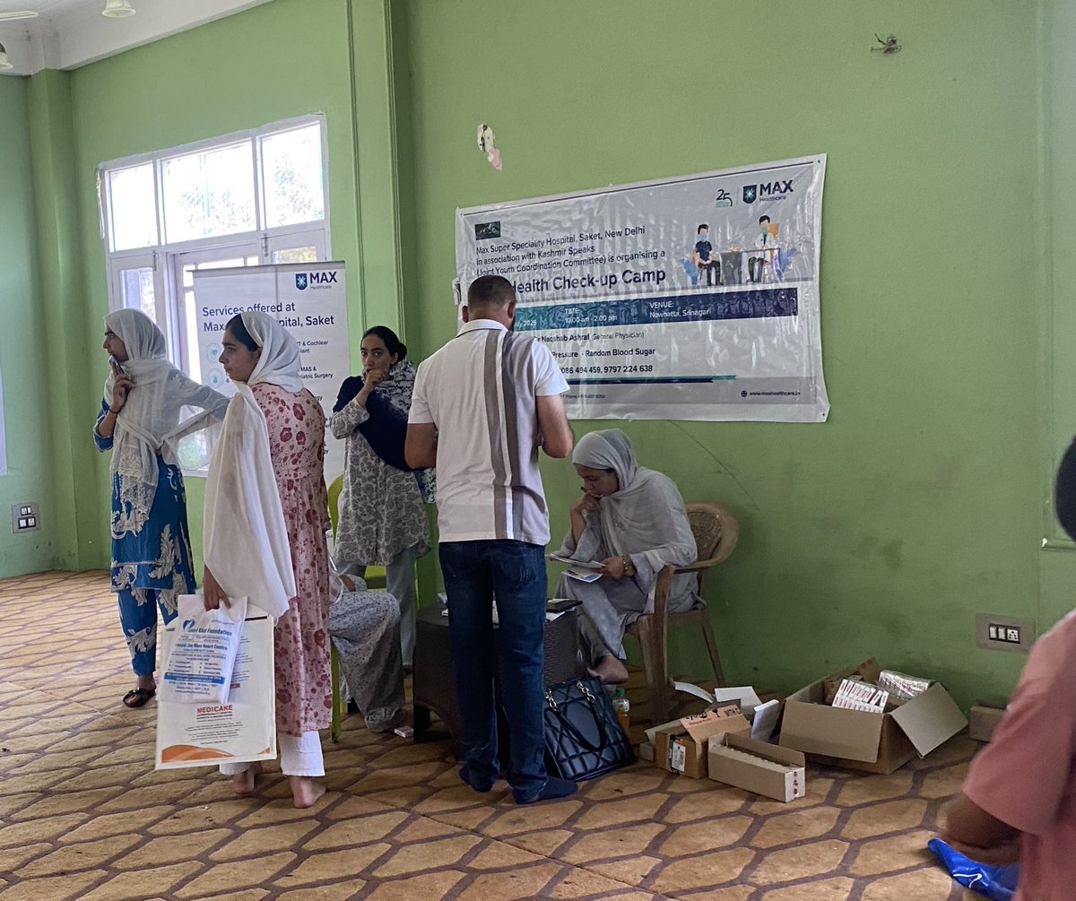 Today team <a href="/KASHMIR_SPEAKS1/">KASHMIR_SPEAKS</a> organized a successful medical camp at sheikh Hamza colony , in collaboration with several hospitals. Approximately 100 individuals availed free medical assistance, benefiting from the initiative <a href="/ChinarcorpsIA/">Chinar Corps🍁 - Indian Army</a> <a href="/OfficeOfLGJandK/">Office of LG J&K</a>