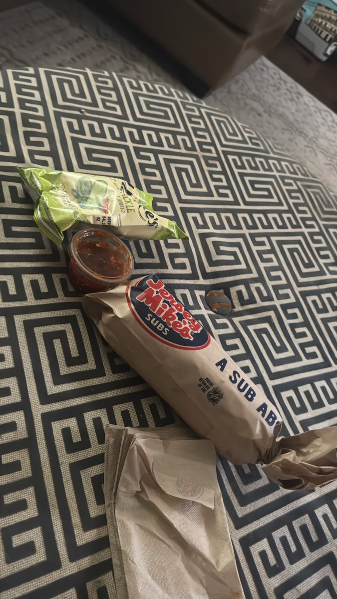 DougieDownH's tweet photo. Sunday club sub will never break your heart or leave you https://t.co/7gmMHZBTZt