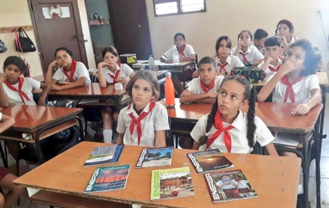 Eduardo Martínez Díaz (@edmartdiaz) on Twitter photo Hoy celebramos el Día de los niños, esencia y prioridad de nuestra Patria. Desde el <a href="/GobiernoCuba/">Gobierno Cuba 🇨🇺</a>, trabajamos para garantizar su bienestar integral. Muchas felicidades a las niñas y niños cubanos en este día. Hoy celebramos el Día de los niños, esencia y prioridad de nuestra Patria. Desde el <a href="/GobiernoCuba/">Gobierno Cuba 🇨🇺</a>, trabajamos para garantizar su bienestar integral. Muchas felicidades a las niñas y niños cubanos en este día.