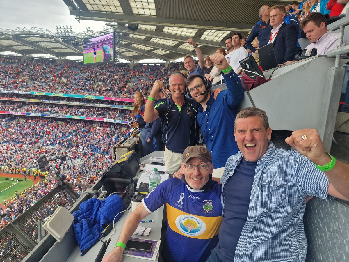 Tipperary did it 🏆 Tipp FM crew Ken Hogan, Ronan Quirke, Stephen Gleeson and Paul Carroll celebrate at full time 🪅🥳🎊 #AllIrelandHurlingFinal #Tipperary