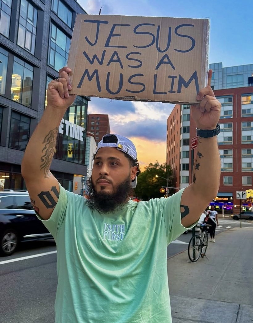 Sarah4Trump_'s tweet image. Nah, bro, Jesus wasn’t a killer, a pedo, or a terrorist.