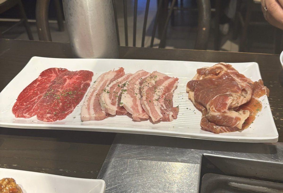 RichDragonSF's tweet image. Nothing more fun watching restaurant staff watching me and Mrs Dragon CREMATE EVERYTHING at our local KBBQ and sneaking a mini bottle of Pro in while the smoke distracts them! We like our meat WELL DONE! 🐉

#DateNight