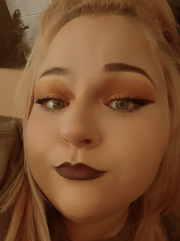 Mommy wants lunch; Go send (: