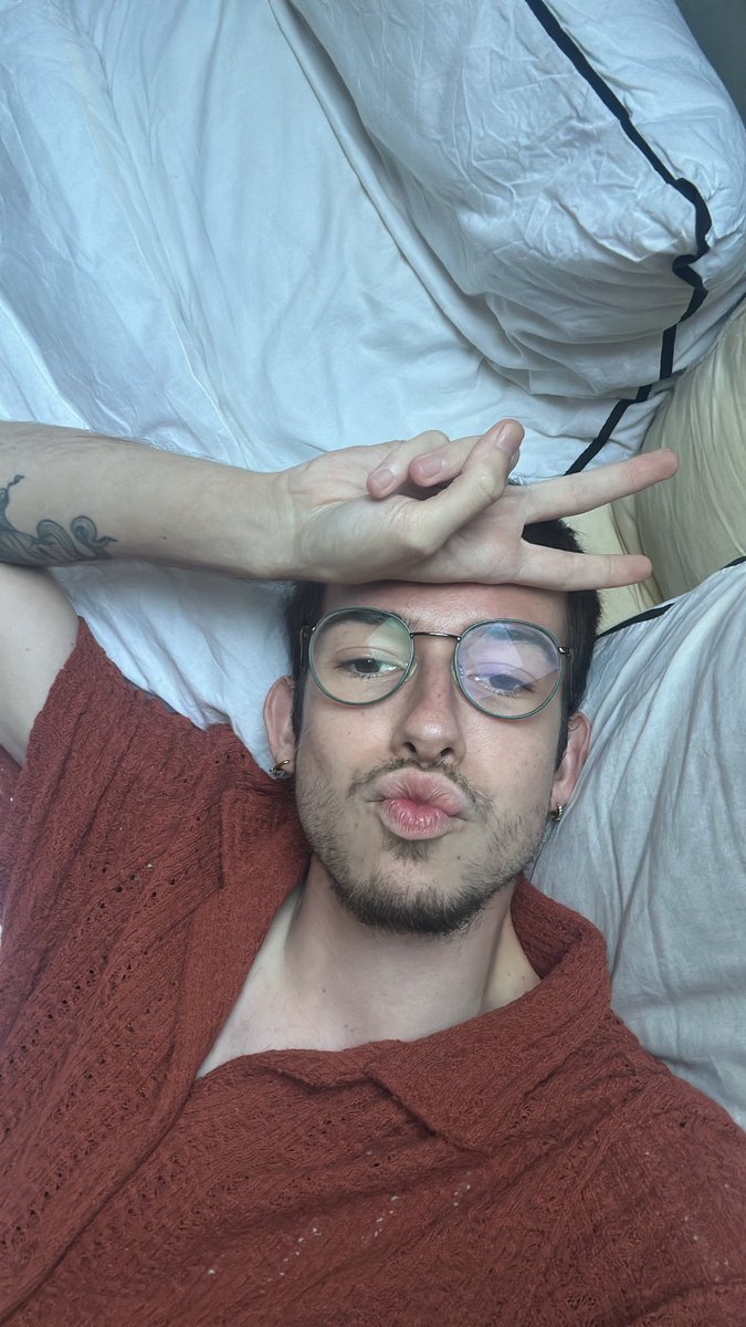 smasse08's tweet image. #LGBTQIABayrouDemission