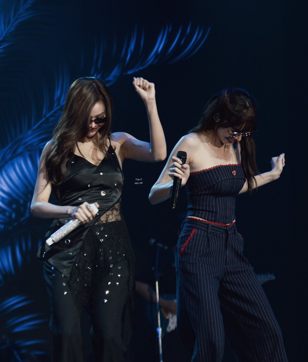 𝘮𝘺 𝘧𝘢𝘷𝘰𝘳𝘪𝘵𝘦 𝘳𝘩𝘺𝘵𝘩𝘮 — 🎶💃

#PetrichorAfterPartyConcert
#อิงล็อต #englot