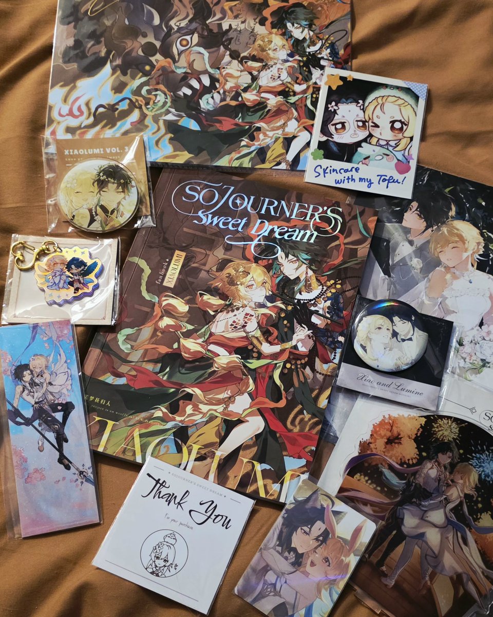 My copy of the Sojourner's Sweet Dream Xiaolumi fanbook arrived 👹✨

The book, the artworks, and all the inclusions are absolutely gorgeous! 😍

Thank you and congratulations to the <a href="/Sojrnersweetdrm/">XiaoLumi Fanzine ✦ Sojourner’s Sweet Dream</a> team 💚💛