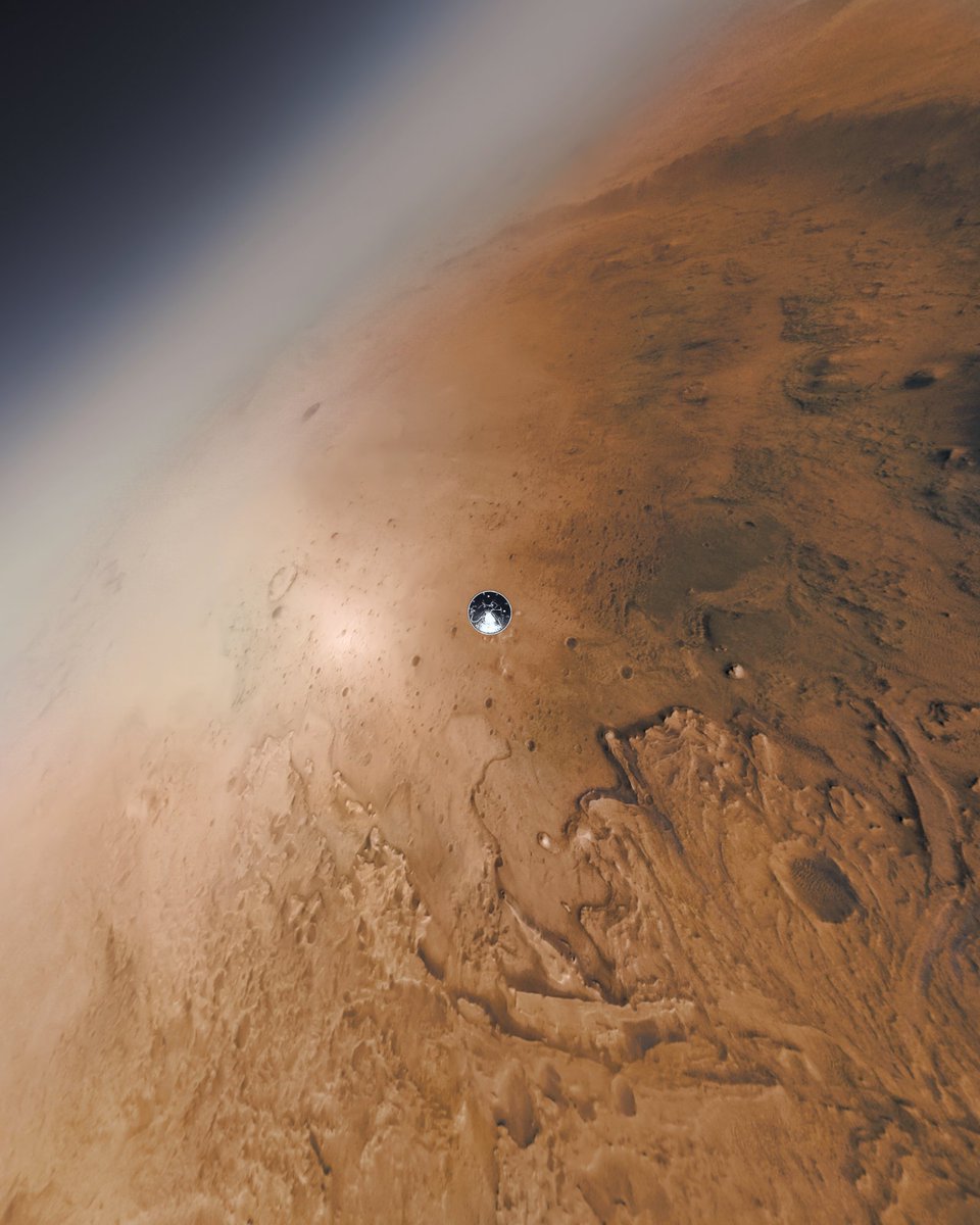 StarWalk's tweet image. 📸 Taken during Perseverance’s descent to Mars in 2021, this image shows the Martian surface from 10 km up. The shiny heat shield is falling away after protecting the rover during entry.
🌕 Today is July 20 — exactly 56 years since humans first landed on the Moon in 1969.
That…