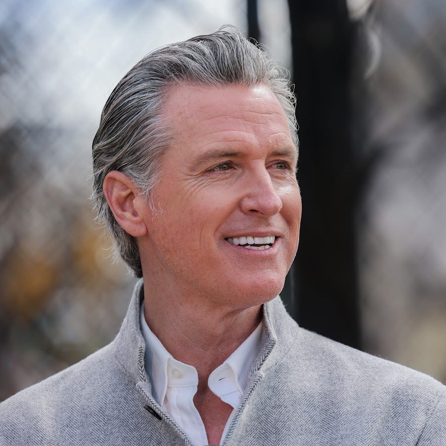OmarAlhammouri3's tweet image. 🚨BREAKING: @GavinNewsom to serve as the next CEO of @astronomerio