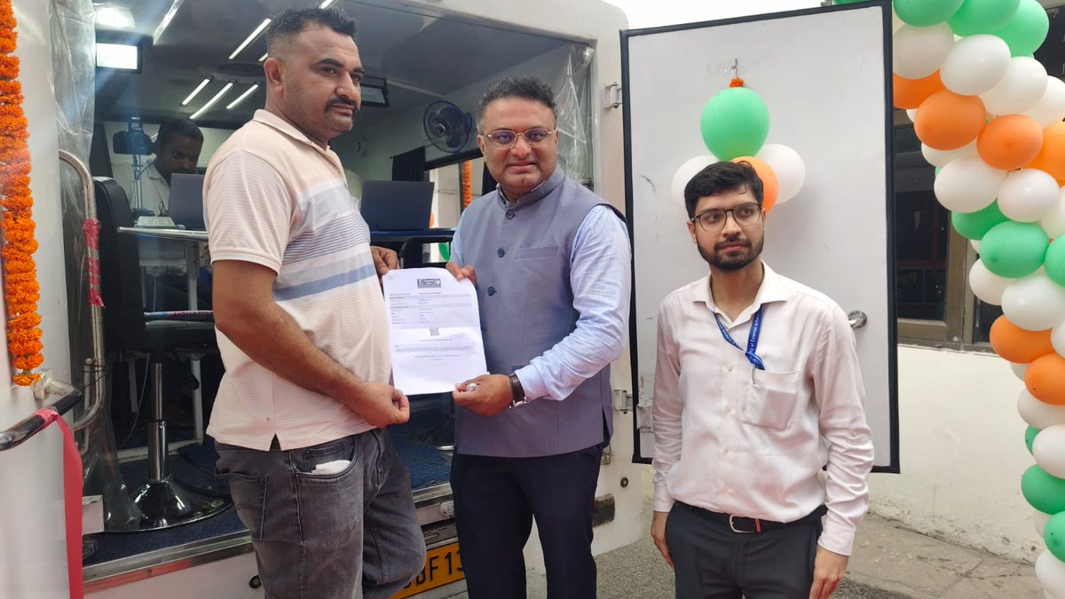 RPO Jammu (@rpojammu) on Twitter photo Today Mobile Passport Seva Van was inaugurated by Dr K J Srinivasa, JS (PSP) & CPO <a href="/drkjsrini/">Dr K J Srinivasa</a> at IIIM Jammu campus. Dr Zabeer Ahmed, Director <a href="/csiriiim/">CSIR-IIIM</a> graced the event. Pushing the envelope to make passport service more accessible. <a href="/SecretaryCPVOIA/">Arun Kumar Chatterjee</a> <a href="/passportsevamea/">PassportSeva Support</a> Today Mobile Passport Seva Van was inaugurated by Dr K J Srinivasa, JS (PSP) & CPO <a href="/drkjsrini/">Dr K J Srinivasa</a> at IIIM Jammu campus. Dr Zabeer Ahmed, Director <a href="/csiriiim/">CSIR-IIIM</a> graced the event. Pushing the envelope to make passport service more accessible. <a href="/SecretaryCPVOIA/">Arun Kumar Chatterjee</a> <a href="/passportsevamea/">PassportSeva Support</a>