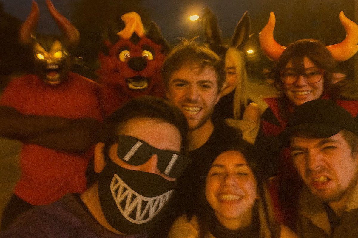 Kenkito4's tweet image. hicimos una junta SA y nos disfrazamos de nuestros villanos, fue muy bonito