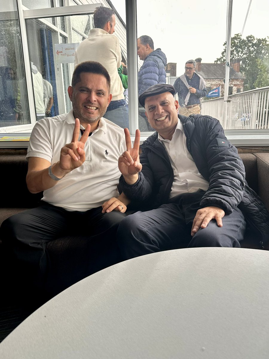 WaseemZaffar's tweet image. What a fantastic afternoon at @NowkaBaisUK! So glad we got to experience being in one of the boats. Even better, it was wonderful catching up with new and old friends, all while enjoying the vibrant Bangladeshi music, culture, and sports! #NowkaBais #CommunityEvent #Bangladesh