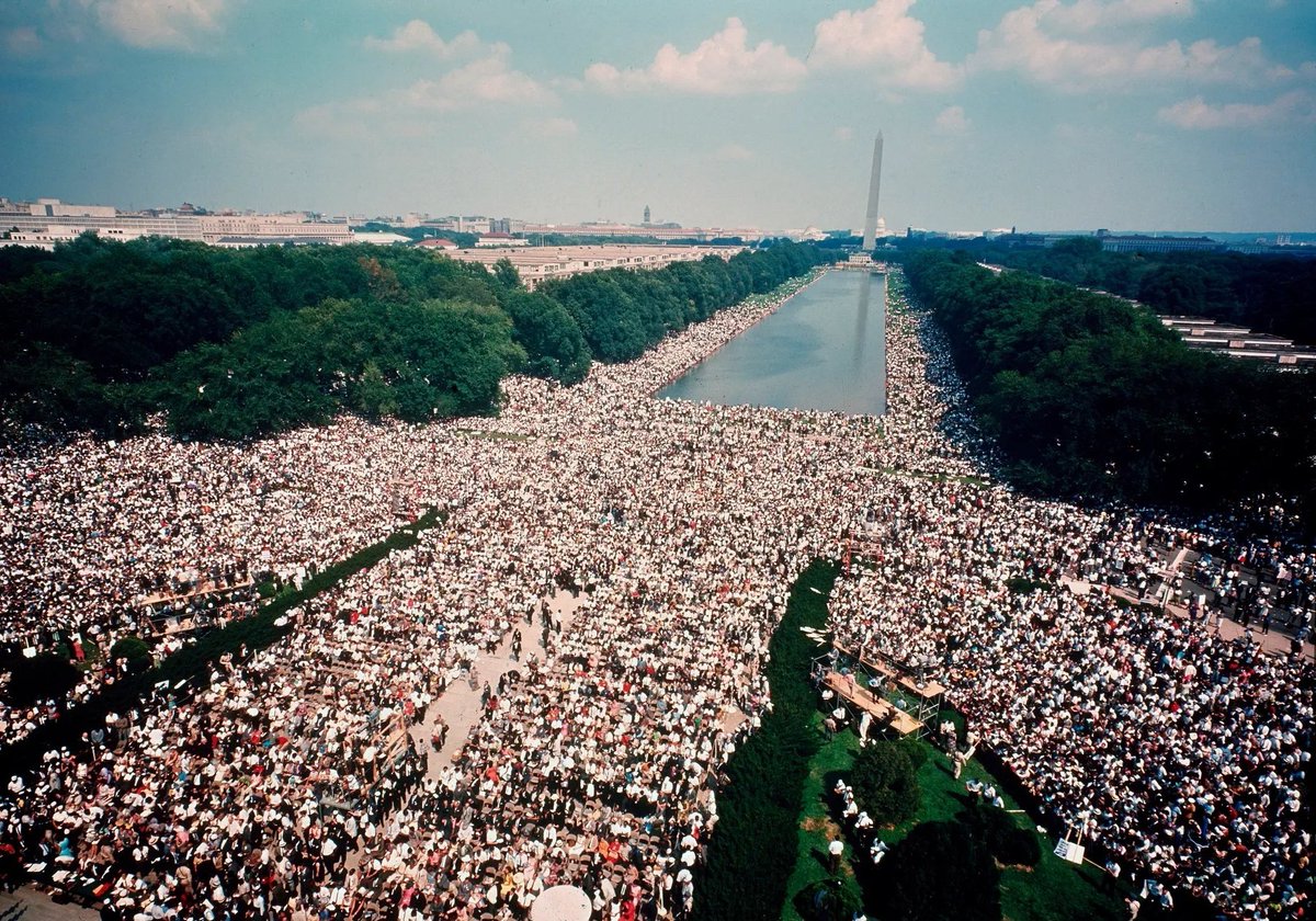 dublinbypub's tweet image. Scenes outside The Palace Bar as Tipp lift the Liam McCarthy cup.

#AllIrelandHurlingFinal