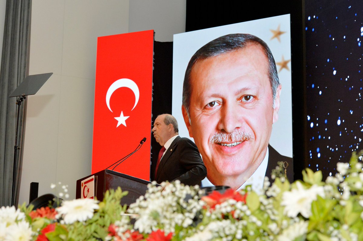Bugün Türkiye Cumhuriyeti Cumhurbaşkanı Sayın Recep Tayyip Erdoğan’ın teşrifleriyle; Lefkoşa Kuzey Çevre Yolu Köprülü Kavşağı ve Bağlantı Yolları ile Yeni Maraş Sağlık Merkezi’nin açılışını gerçekleştirdik, Yeni Lefkoşa Devlet Hastanesi’nin temelini attık.

Ülkemize değer ve