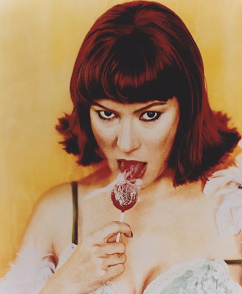 JenTillysBitch's tweet image. Happy National Lollipop Day! @JenniferTilly ๐ญ