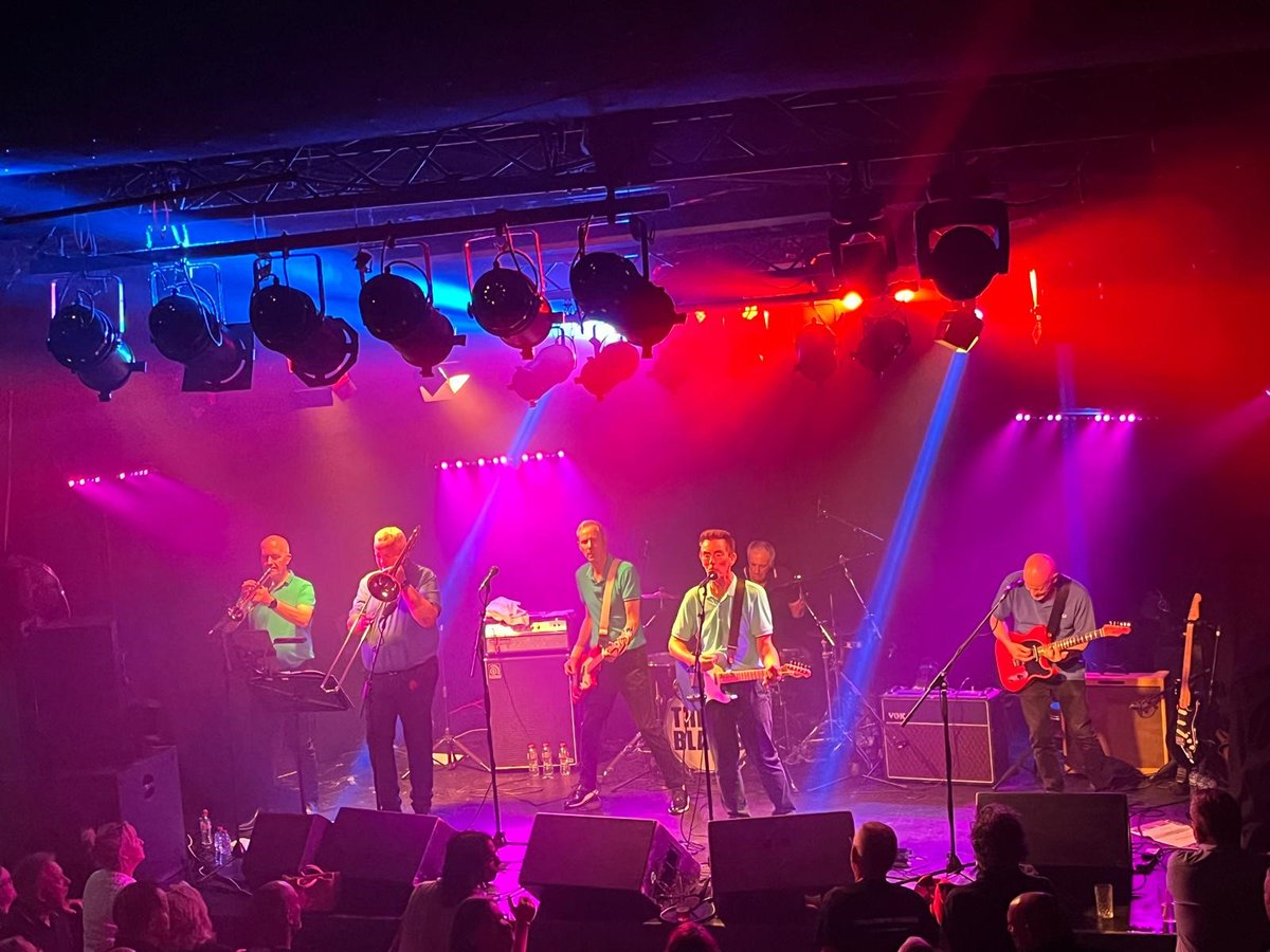 TheBladesBand's tweet image. What a great two nights we had in Galway and Limerick.
And BTW, we&apos;re reliably informed by someone who was with him, that the chap who &apos;took a turn&apos; last night at the gig in Dolan&apos;s is in good health!

Pic. Suzie Grimes