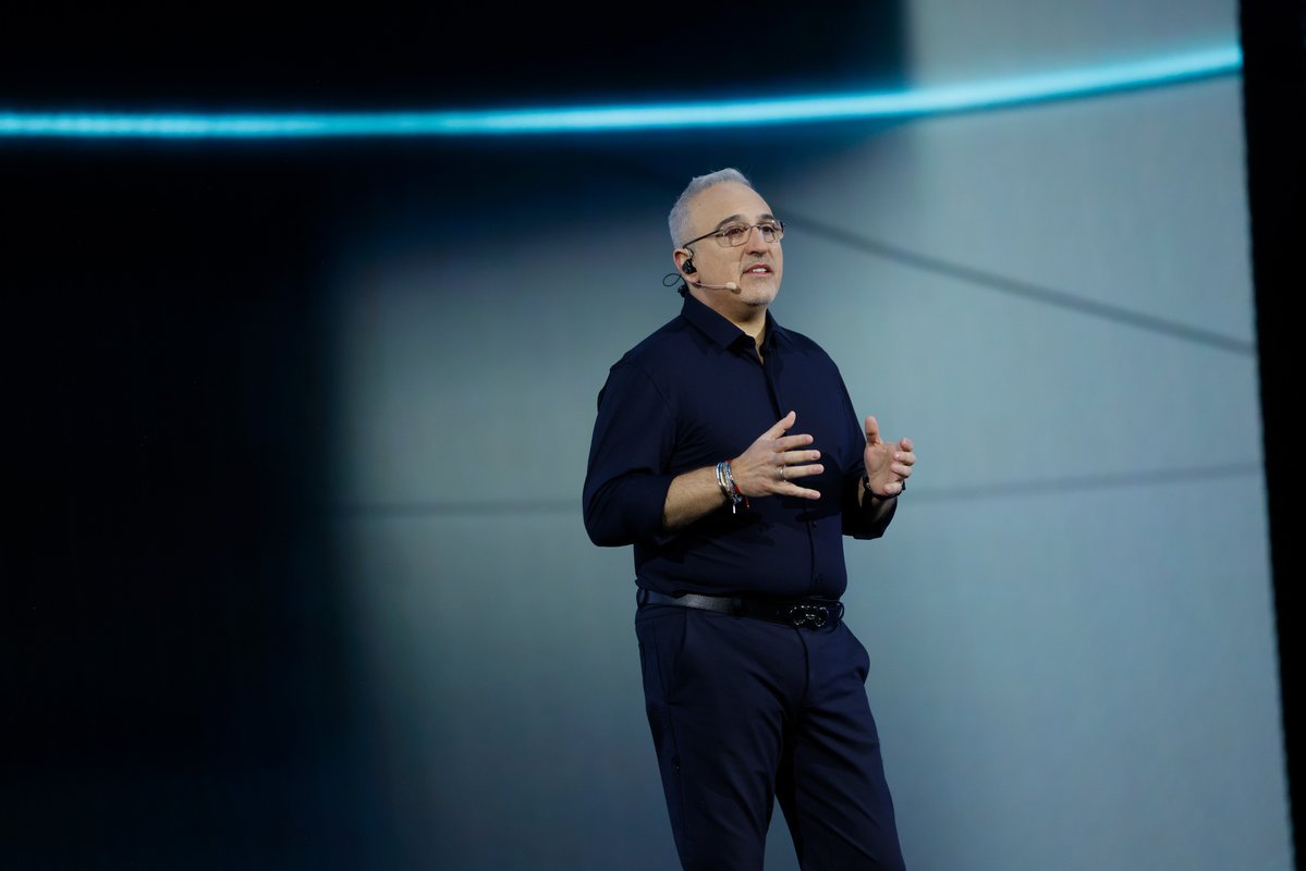 HPE's tweet image. The energy was off the charts at HPE Discover Las Vegas 2025. From the keynotes to the breakouts and demos, there were too many memorable moments to count. Relive it all with HPE Discover on demand. hpe.to/60124CY0r