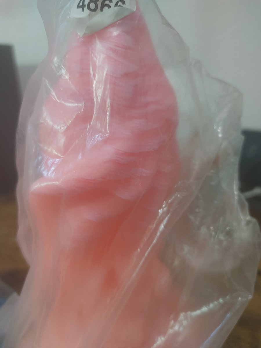 For today only, Hydrochroma is only $60 and Sentry is $80 

You don't need to buy both to get the sale price. I'll still consider reasonable offers as I'm only 1/4 to covering my aug rent and haven't been able to get work hours recently🥺

#dongsales