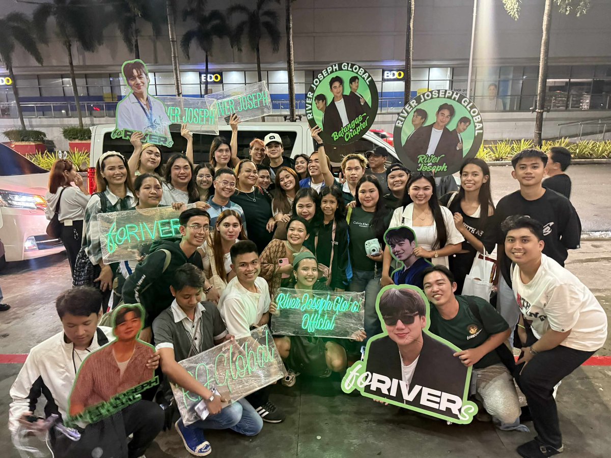 TeamRiverTrends's tweet photo. Thankyou so much Team Global 🥰
Kahapon Batangas tapos ngayon Araneta, grabe kayo magmahal at magsupport kay Ilog 💚
We love you so much River! 

Team River Joseph Global loves you so much Ilog! 🫶

@iamriverjoseph | #RiverJoseph https://t.co/wpr00boFks