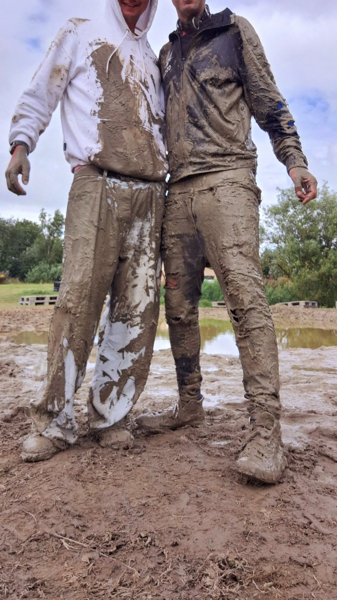 Subslaf (6K) 🔜 Darklands 🔜 Easter Berlin tweet media