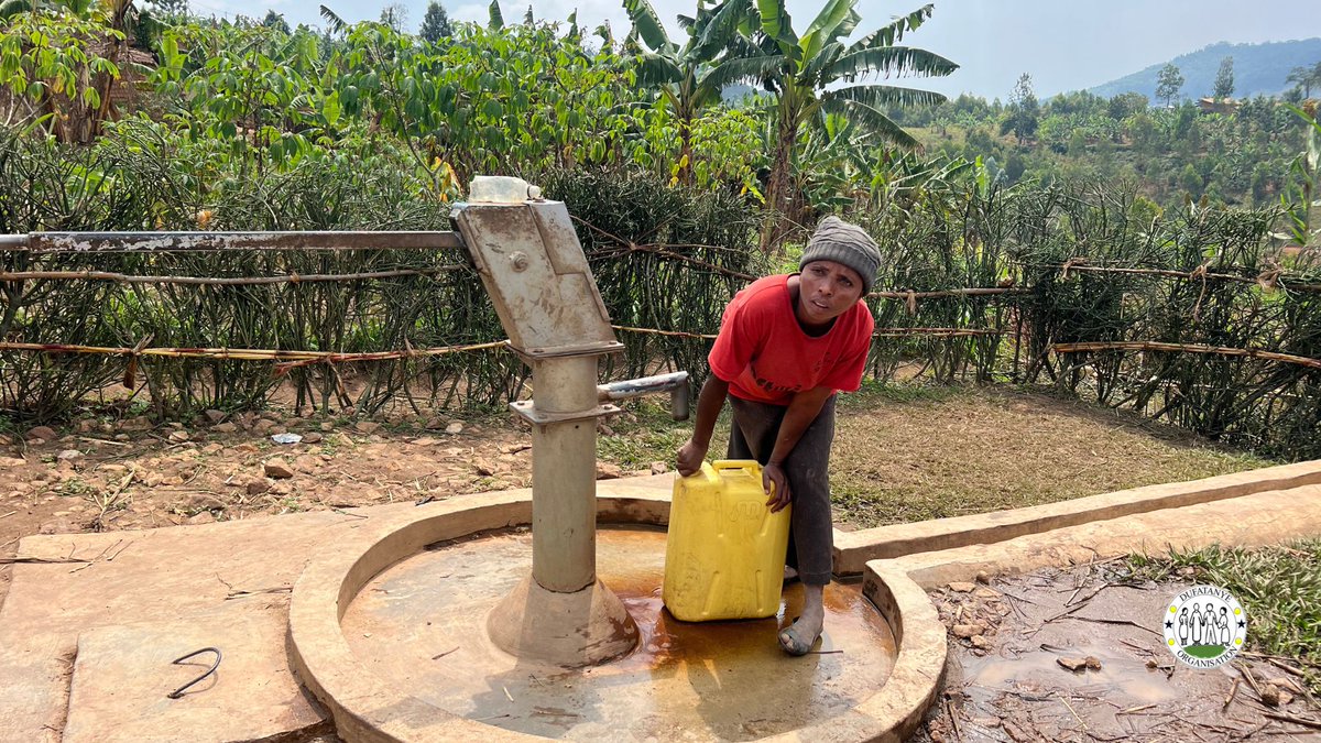 DUFATANYE ORGANISATION (@dufatanyeorg) on Twitter photo Jeanne used to walk 2 hours for dirty swamp water.
Now she walks 5 minutes for clean water,thanks to the #VillageOfHope Project by <a href="/DufatanyeOrg/">DUFATANYE ORGANISATION</a> 🌍
📚 Her kids are healthy and in school.
🌱 The garden grows.
💡 Hope is real. #CleanWater #CommunityTransformation #RwandaSuccess Jeanne used to walk 2 hours for dirty swamp water.
Now she walks 5 minutes for clean water,thanks to the #VillageOfHope Project by <a href="/DufatanyeOrg/">DUFATANYE ORGANISATION</a> 🌍
📚 Her kids are healthy and in school.
🌱 The garden grows.
💡 Hope is real. #CleanWater #CommunityTransformation #RwandaSuccess