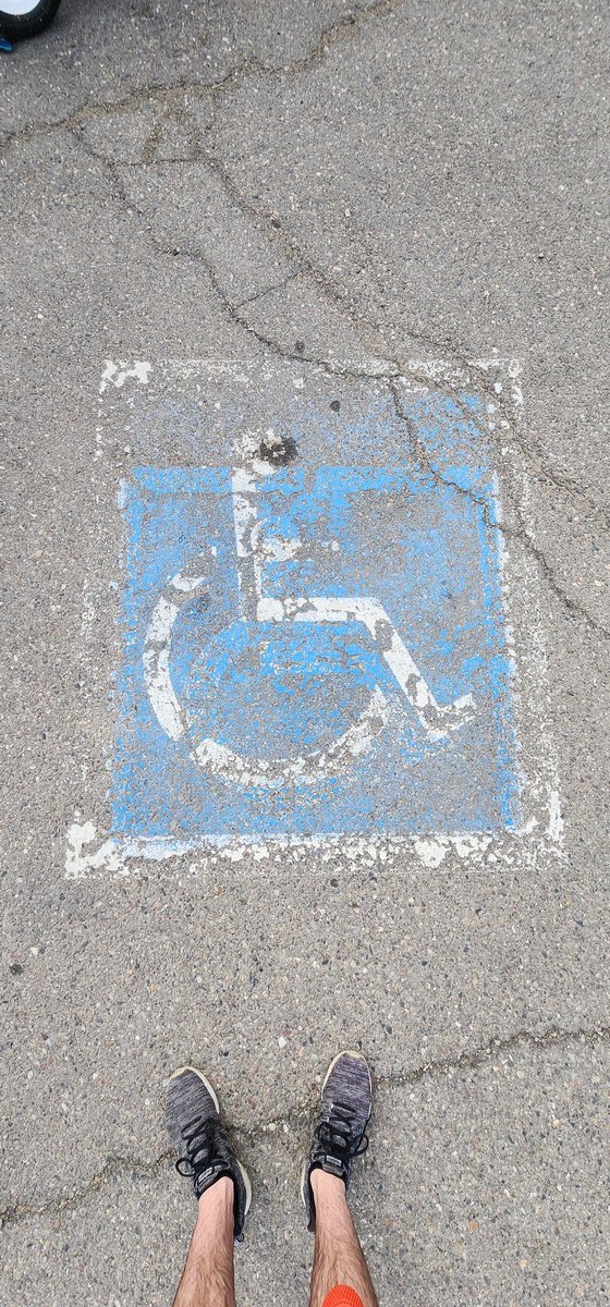 JaredDHardin's tweet image. Before and after.
People judge your business based on how it looks on the inside and outside. Take care of your parking lot.