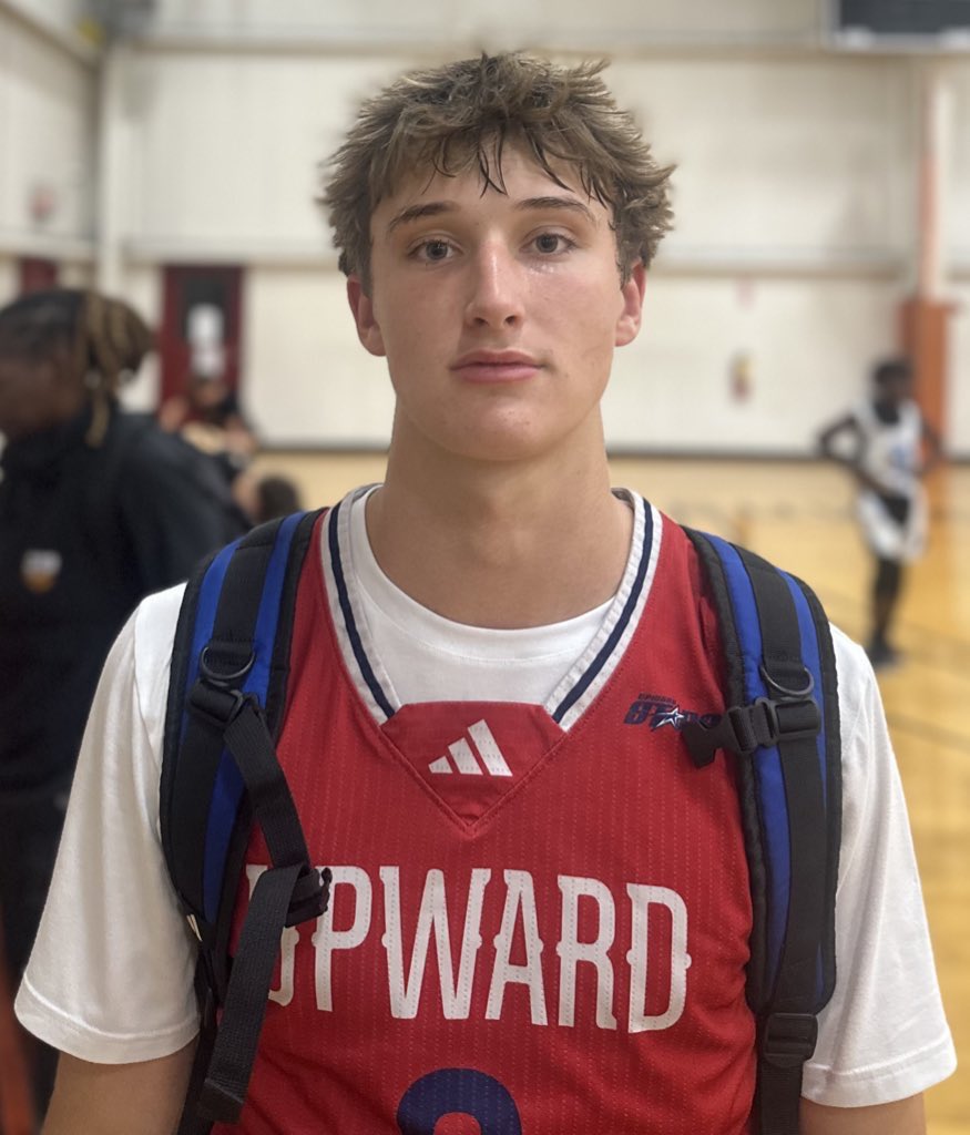 hoopseen's tweet image. Thomas Vickery knocked down six 3s en route to 22 points in Upward Stars 3SSB’s win this afternoon. The 6’7 wing has a bright future with his combination of shot-making and athleticism. Jaden Johnson added 18 points, he’s a quick guard who creates instant offense.
@2JadenJohnson