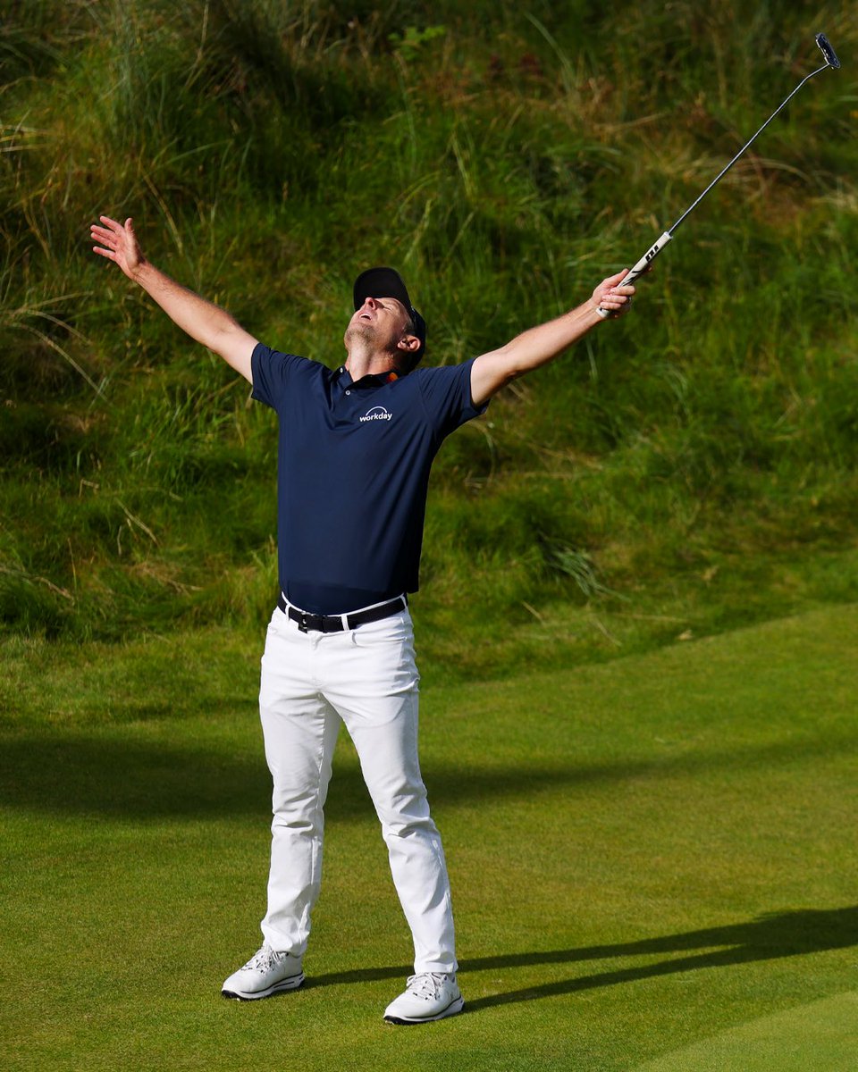 JustinRose99's tweet image. Another @TheOpen in the books! More amazing memories made in front of truly incredible crowds this week! Claret Jug still loading….. Roll on @royalbirkdale 😉