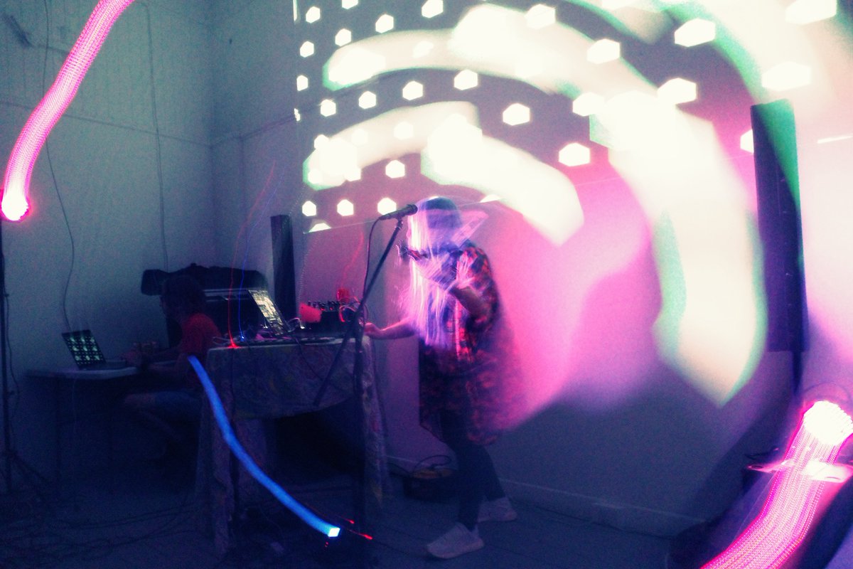 jamadrianbrown's tweet image. Some snaps I shot from my show for Wavetable in Edinburgh this week. What a perfect day, audience and venue 🙏 Full roll here > instagram.com/p/DMVVciBIhF1/…