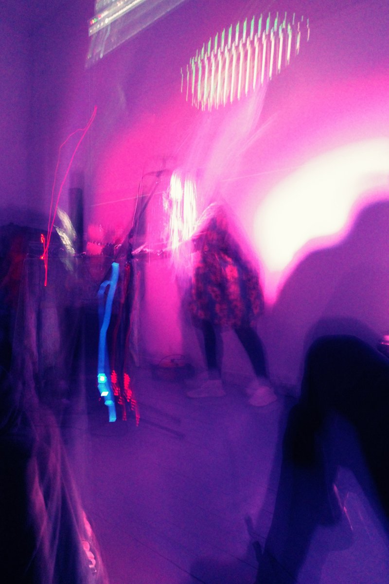 jamadrianbrown's tweet image. Some snaps I shot from my show for Wavetable in Edinburgh this week. What a perfect day, audience and venue 🙏 Full roll here > instagram.com/p/DMVVciBIhF1/…